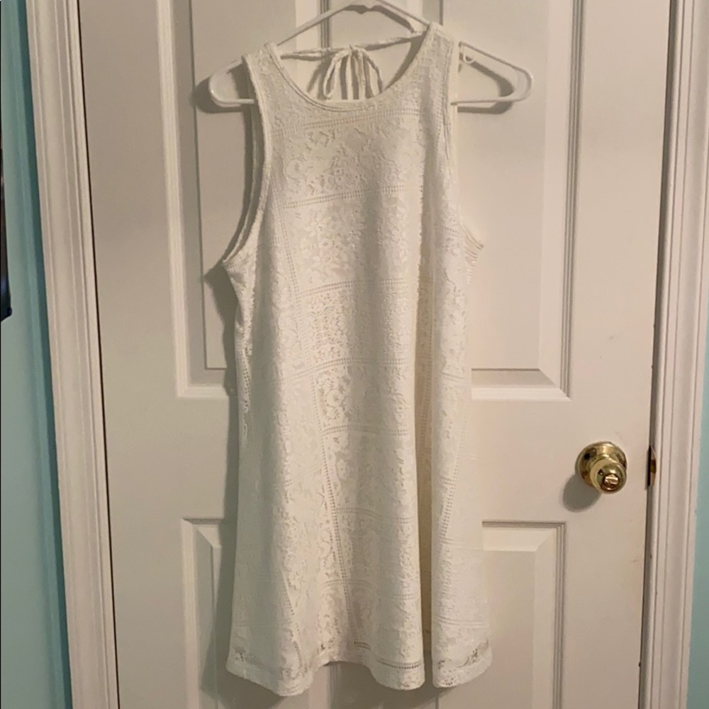 White lace dress